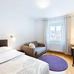 Kollmann And Guest house 3*