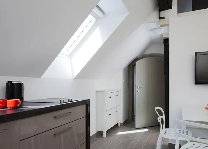 招待所 Kollmann And