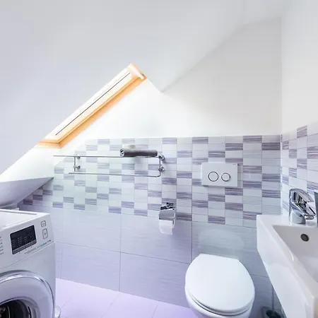 Kollmann And 招待所 3*