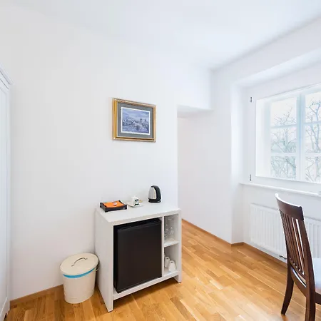 Kollmann And Guest house