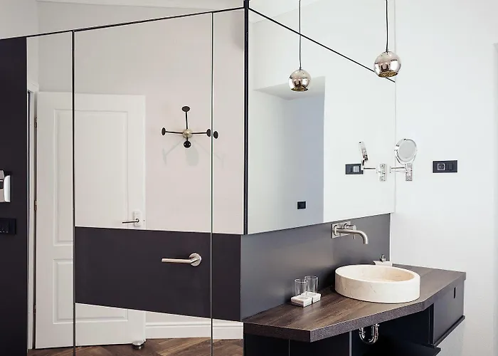 Kollmann And Guest house 3*