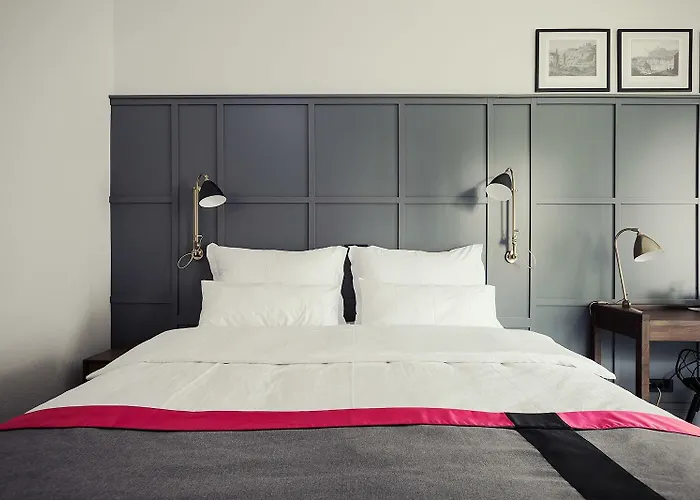 Kollmann And Guest house 3*