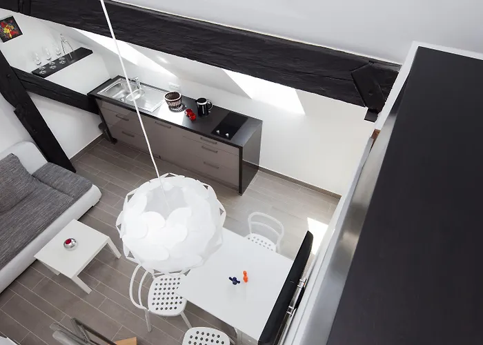 Kollmann And Guest house 3*